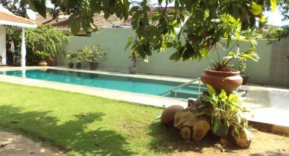 Sujeewani Villa Negombo Kültér fotó